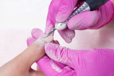 Przygotowanie paznokci do manicure hybrydowego